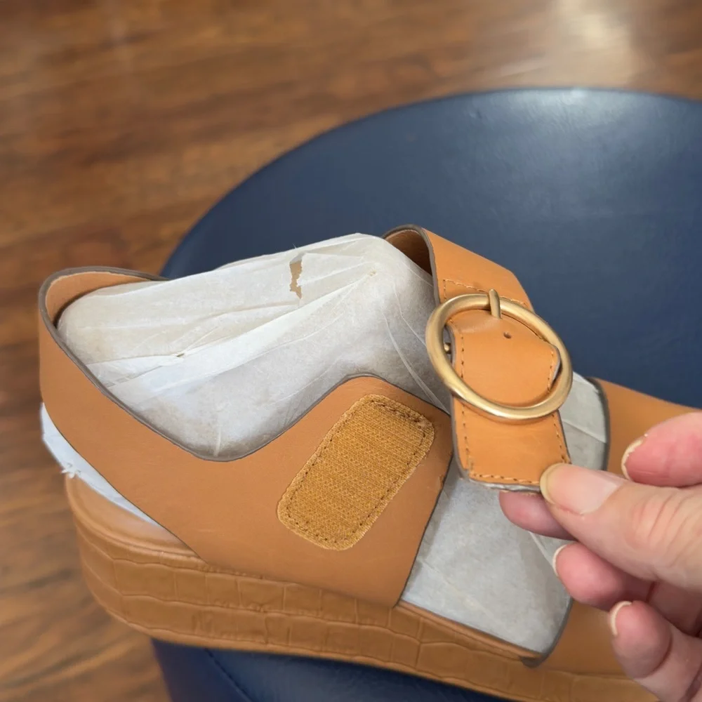 Women's Sofft Faedra Tan Wedge Sandals Sz 8.5 New‎ without box